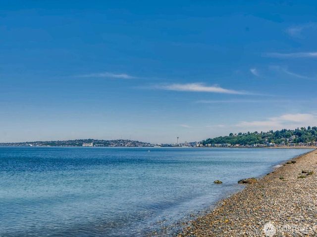 2236 Alki Avenue SW, Seattle, WA 98116