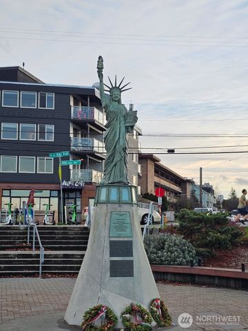 2236 Alki Avenue SW, Seattle, WA 98116