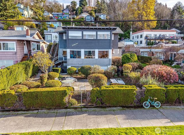 2236 Alki Avenue SW, Seattle, WA 98116