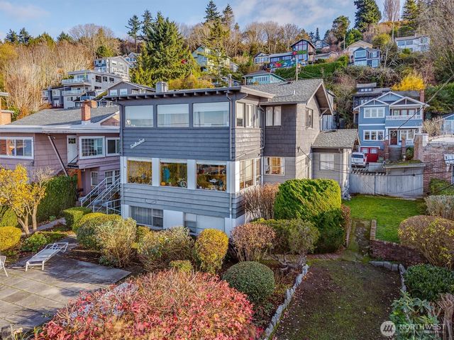 2236 Alki Avenue SW, Seattle, WA 98116