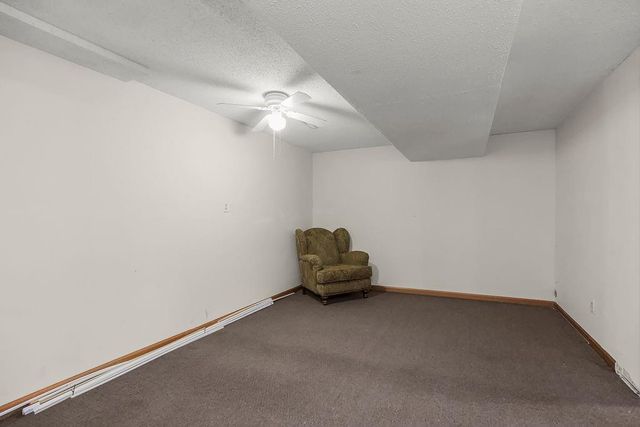 7606 NW Pampas Lane, Parkville, MO 64152
