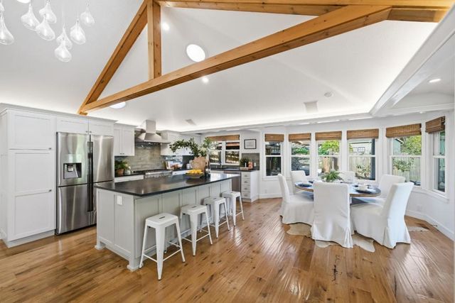 810 Glencrag Way, Woodside, CA 94062