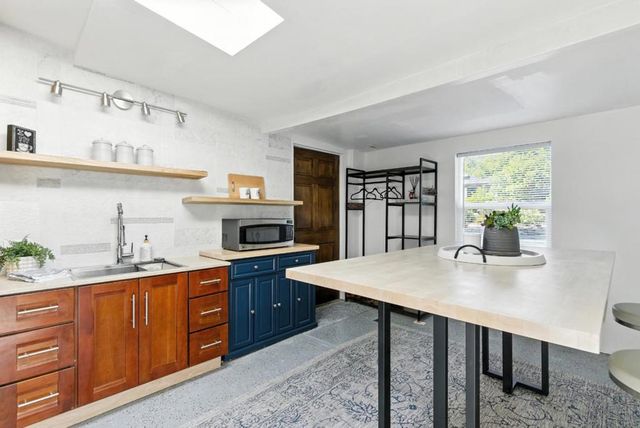 810 Glencrag Way, Woodside, CA 94062