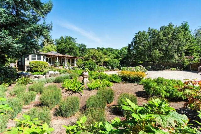 810 Glencrag Way, Woodside, CA 94062