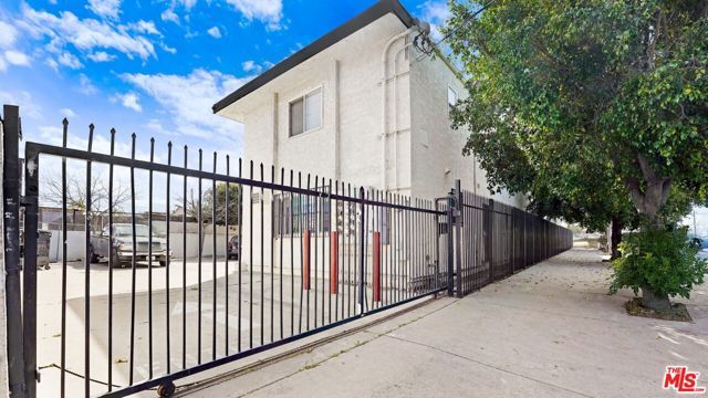 12602 Correnti Street, Pacoima (los Angeles), CA 91331