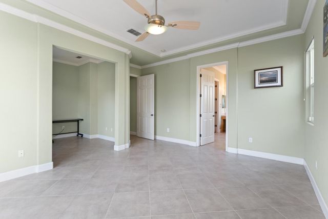 1910 Charm Way, Sacramento, CA 95835