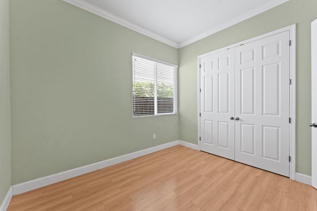 1910 Charm Way, Sacramento, CA 95835