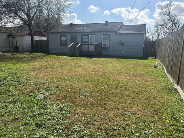 11005 Muscatine Street, Houston, TX 77029