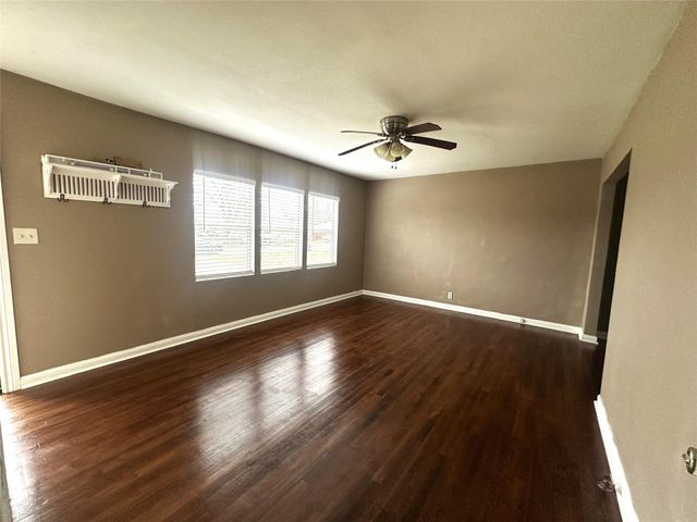 11005 Muscatine Street, Houston, TX 77029