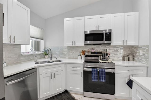 15349 Lake Wisteria Road, Delray Beach, FL 33484