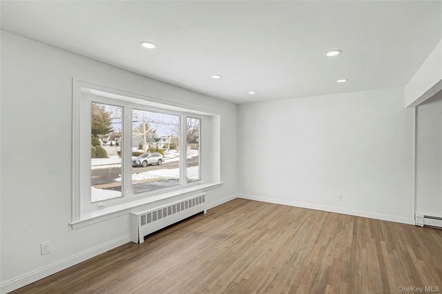 6 Maple Lane, Massapequa Park, NY 11762