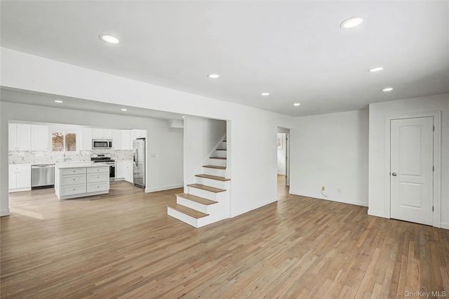 6 Maple Lane, Massapequa Park, NY 11762