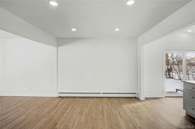 6 Maple Lane, Massapequa Park, NY 11762