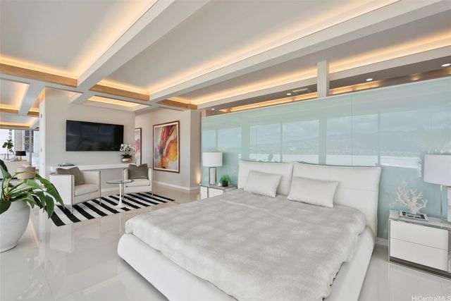 2533 Ala Wai Boulevard PH, Honolulu, HI 96815