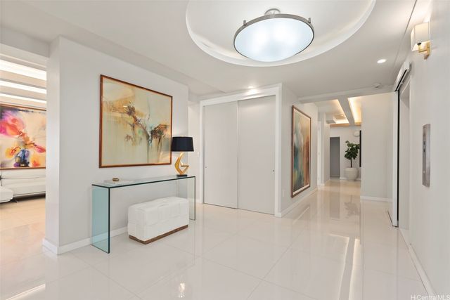 2533 Ala Wai Boulevard PH, Honolulu, HI 96815