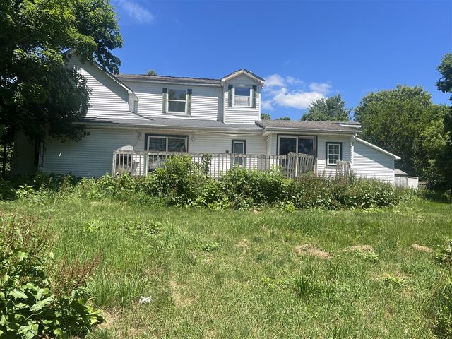 10191 Moscow Road, Jonesville, MI 49250