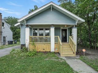 14811 Perry Avenue, South Holland, IL 60473
