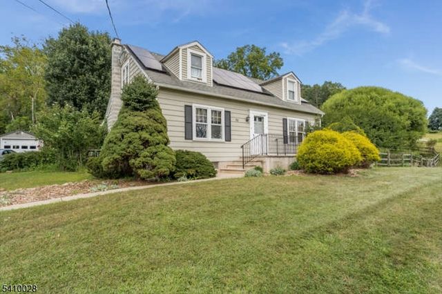 98 Church Rd, Holland Twp., NJ 08848