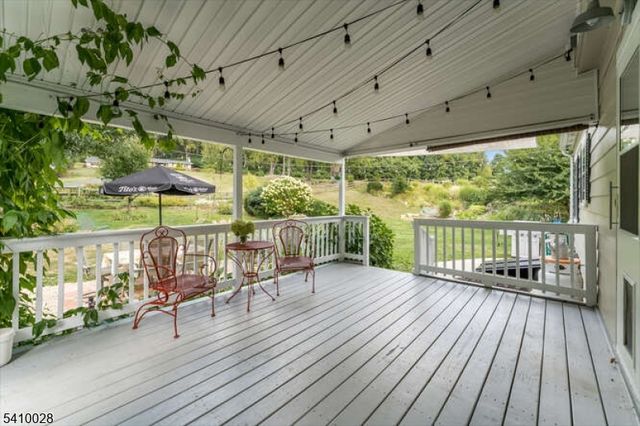 98 Church Rd, Holland Twp., NJ 08848