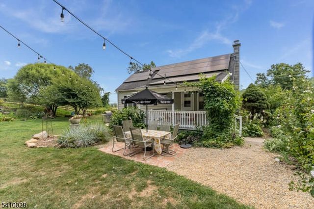 98 Church Rd, Holland Twp., NJ 08848