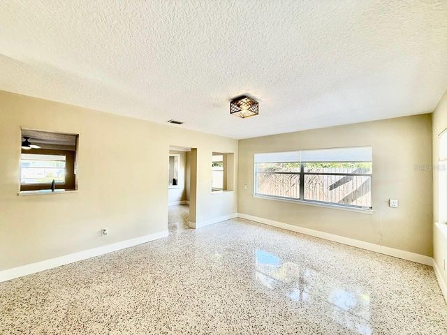 2918 10TH AVENUE N, St Petersburg, FL 33713