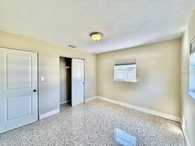 2918 10TH AVENUE N, St Petersburg, FL 33713