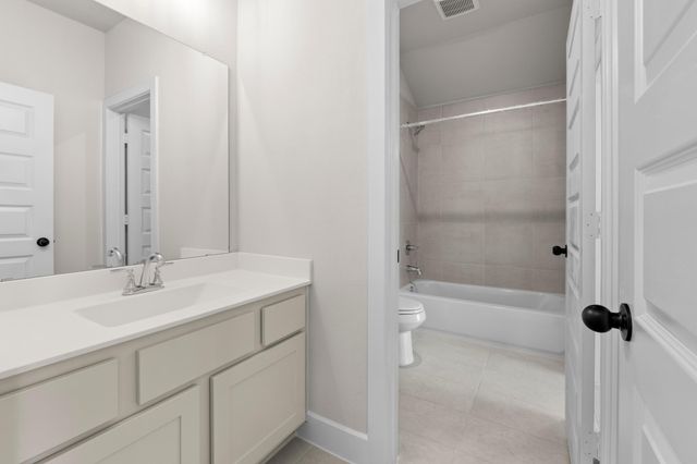 108 Rightfield DR, Liberty Hill, TX 78642