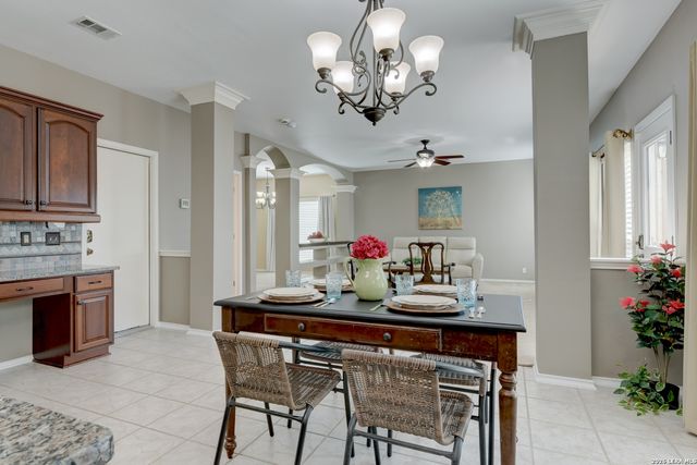 5 Greta Dr, San Antonio, TX 78248