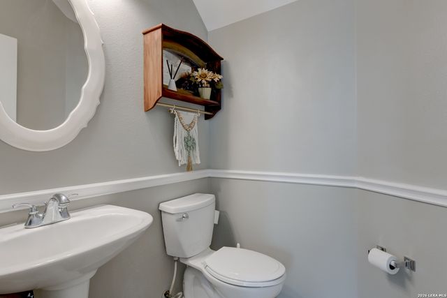 5 Greta Dr, San Antonio, TX 78248