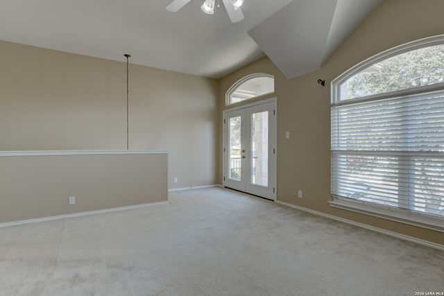 5 Greta Dr, San Antonio, TX 78248