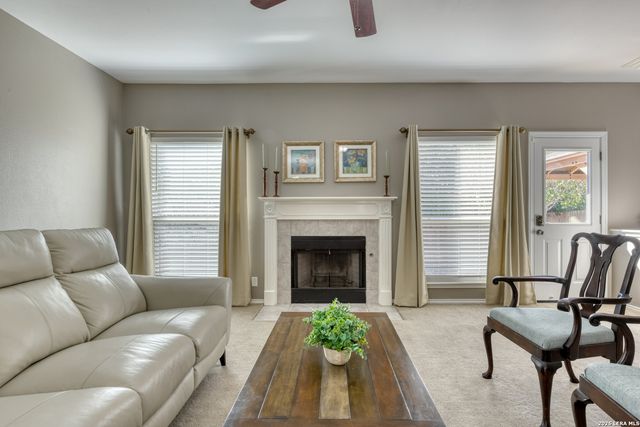 5 Greta Dr, San Antonio, TX 78248