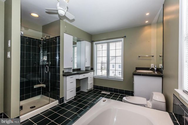 331 BRISTOL CIR, Exton, PA 19341