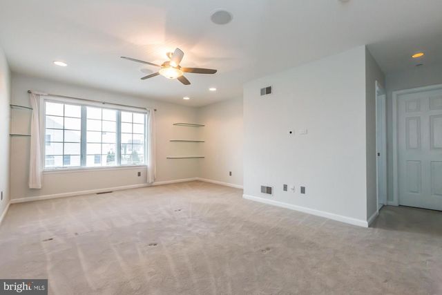 331 BRISTOL CIR, Exton, PA 19341