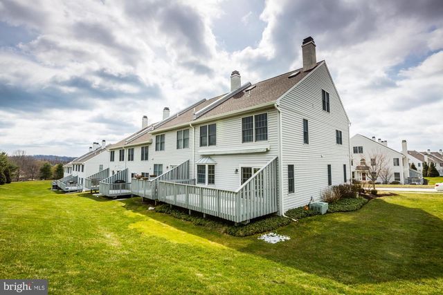 331 BRISTOL CIR, Exton, PA 19341