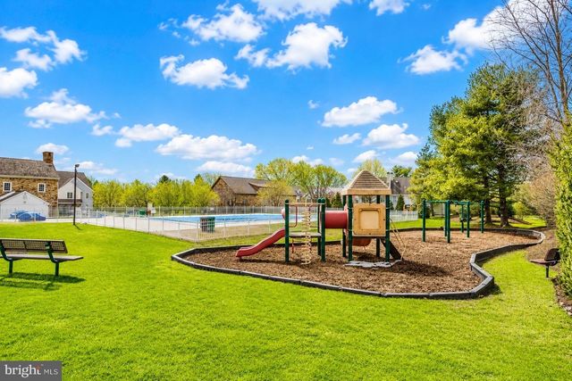 331 BRISTOL CIR, Exton, PA 19341