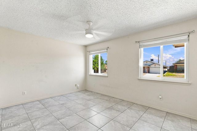 12511 Flora Alba Drive, El Paso, TX 79928