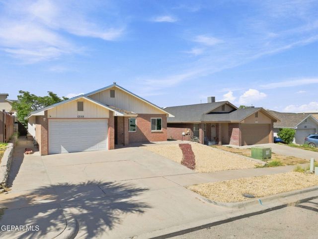 12511 Flora Alba Drive, El Paso, TX 79928