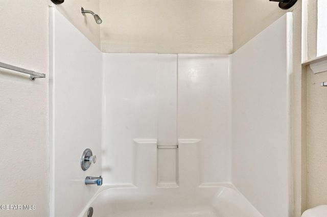 12511 Flora Alba Drive, El Paso, TX 79928