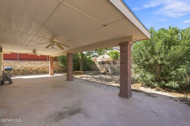 12511 Flora Alba Drive, El Paso, TX 79928