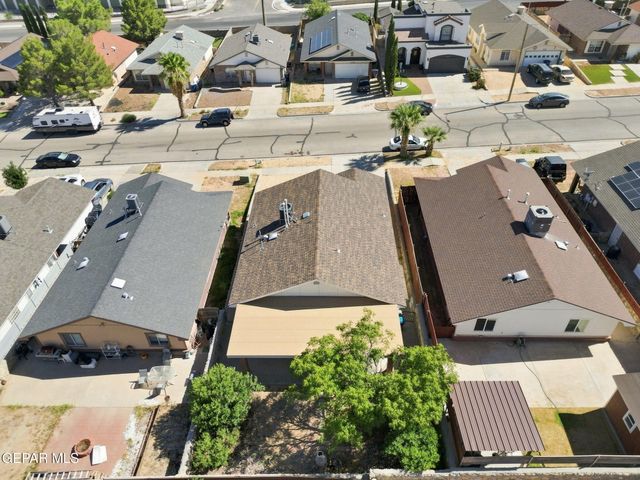 12511 Flora Alba Drive, El Paso, TX 79928
