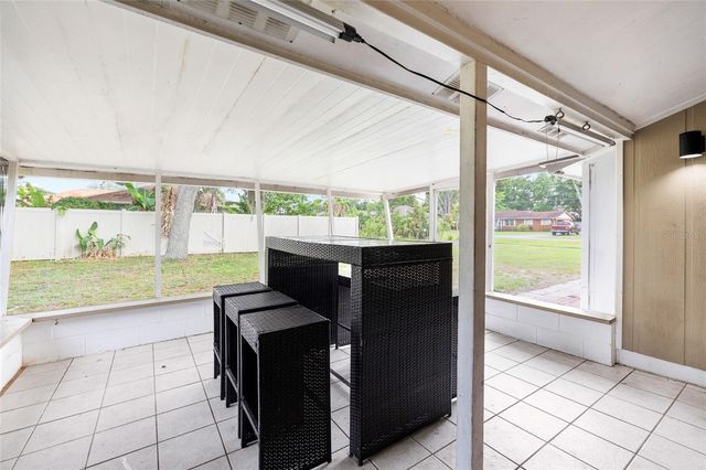 8212 SUNNY VALE PLACE, Tampa, FL 33615