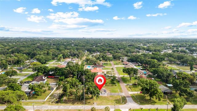 8212 SUNNY VALE PLACE, Tampa, FL 33615