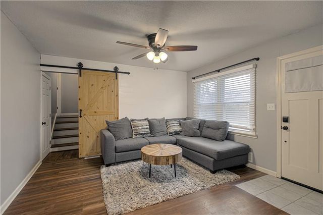 7909 N Pennsylvania Avenue, Kansas City, MO 64118