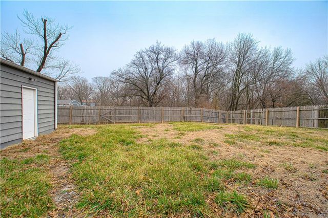 7909 N Pennsylvania Avenue, Kansas City, MO 64118