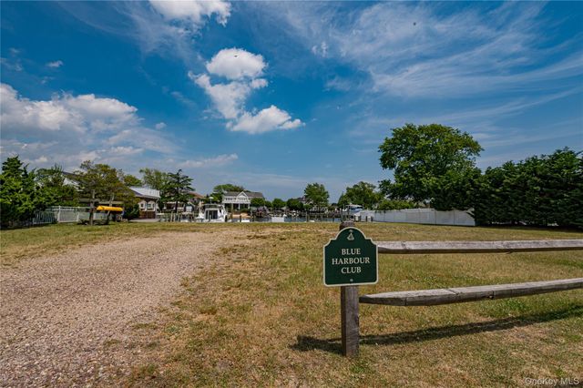 253 Melbury Road, Babylon, NY 11702