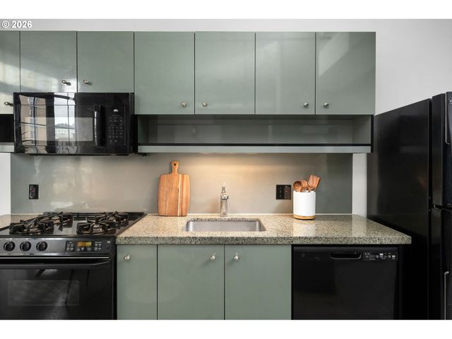 1030 Nw 12TH Ave 415, Portland, OR 97209