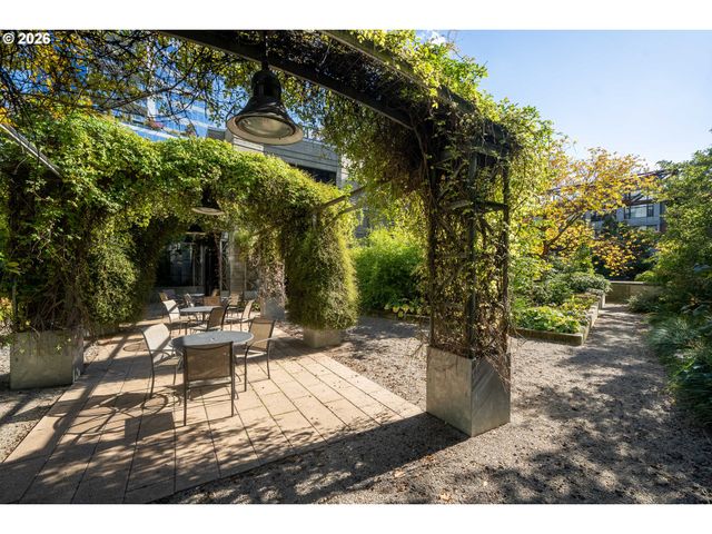 1030 Nw 12TH Ave 415, Portland, OR 97209