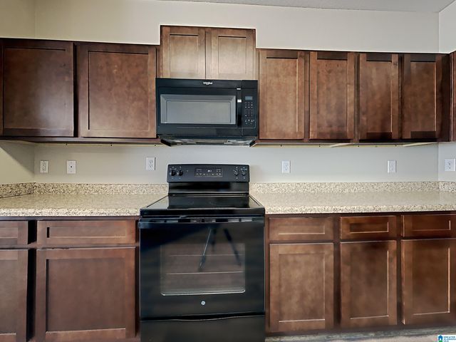 185 SMITH GLEN DRIVE, Springville, AL 35146