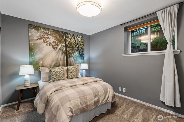 15612 38th Avenue NE, Lake Forest Park, WA 98155