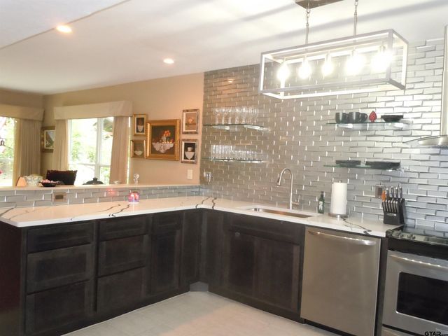 669 Holly Trail East 304Q, Holly Lake Ranch, TX 75765